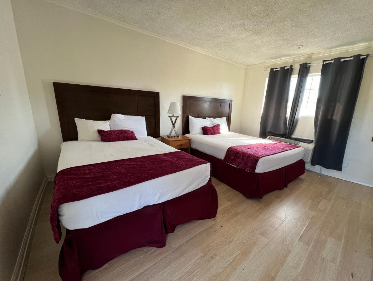 Hometown Inn North Hills San Fernando Bagian luar foto